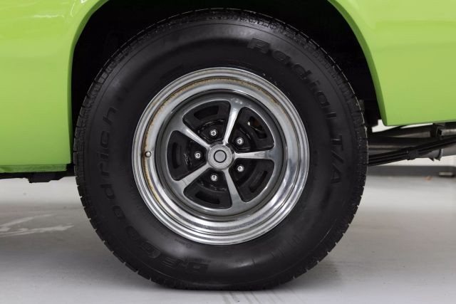 Plymouth-Duster-1974-Coupe-22