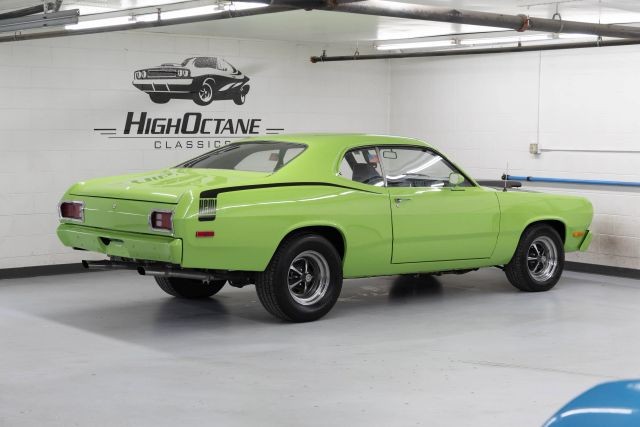 Plymouth-Duster-1974-Coupe-23
