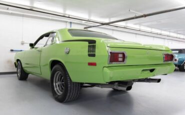 Plymouth-Duster-1974-Coupe-26