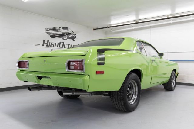 Plymouth-Duster-1974-Coupe-31