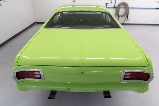 Plymouth-Duster-1974-Coupe-34