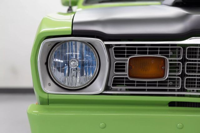Plymouth-Duster-1974-Coupe-5
