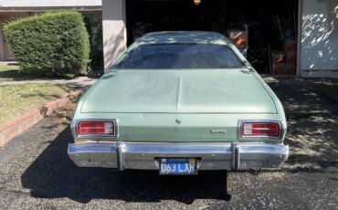 Plymouth-Duster-1974-Green-Green-1