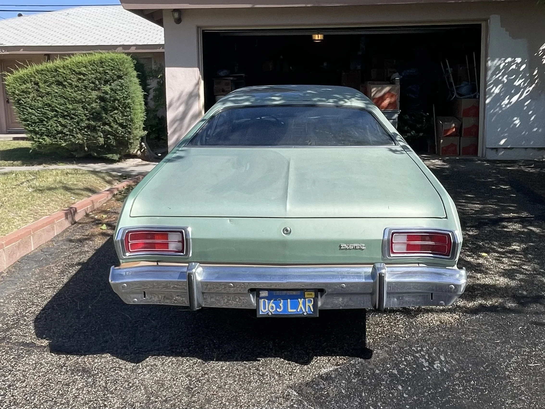 Plymouth-Duster-1974-Green-Green-1