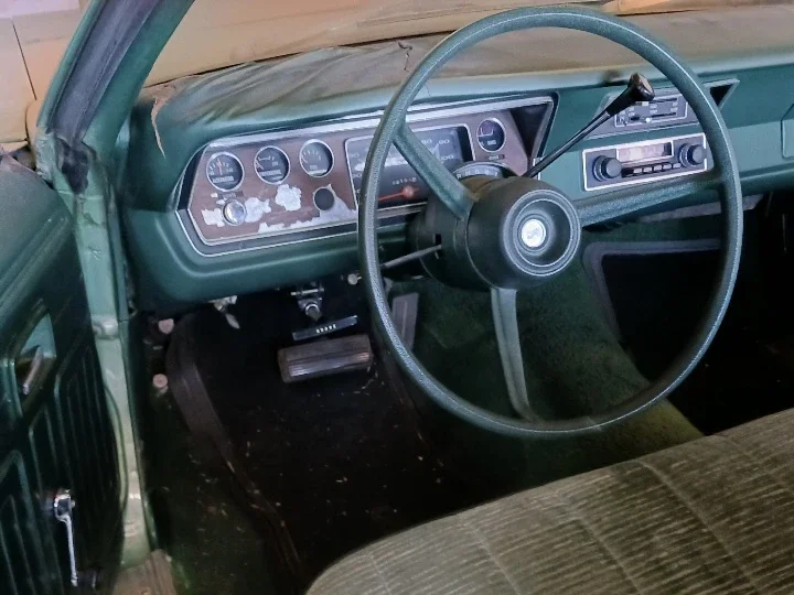 Plymouth-Duster-1974-Green-Green-4