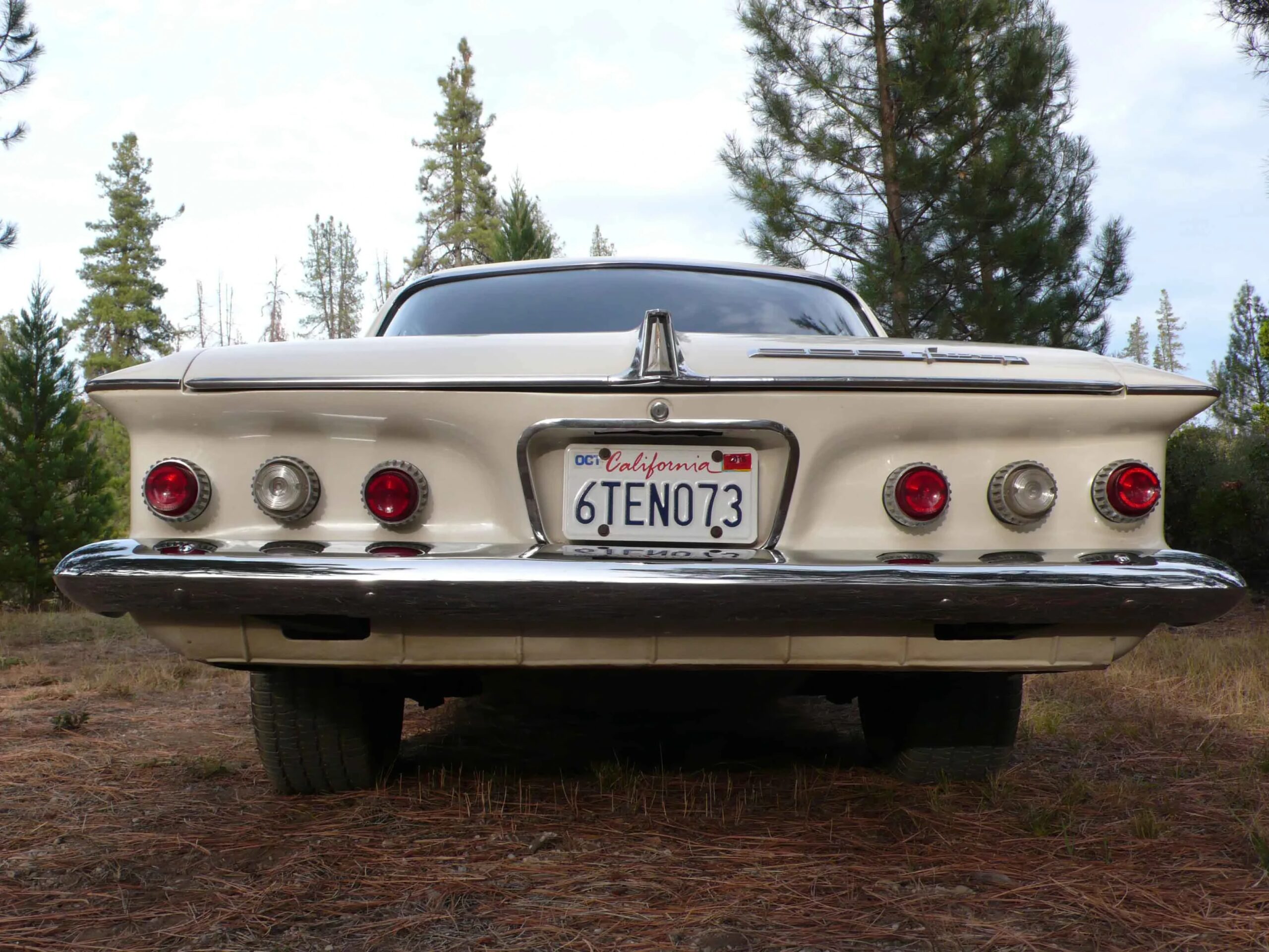 Plymouth-Fury-1962-Off-White-Tan-1