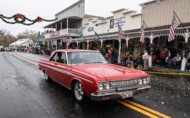 Plymouth-Fury-1964-Red-2