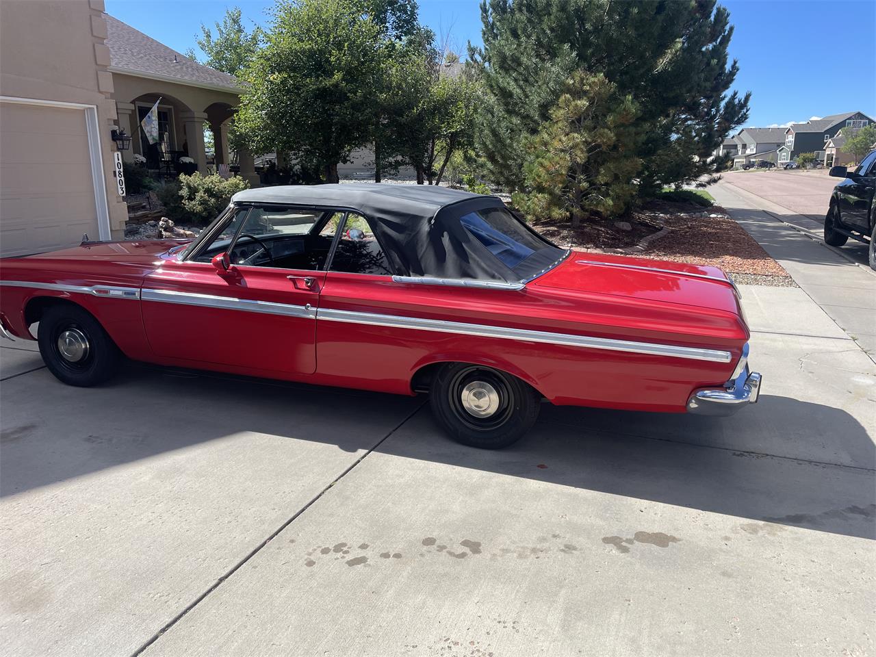 Plymouth-Fury-1964-Red-Black