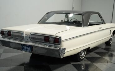 Plymouth-Fury-1966-Sedan-10