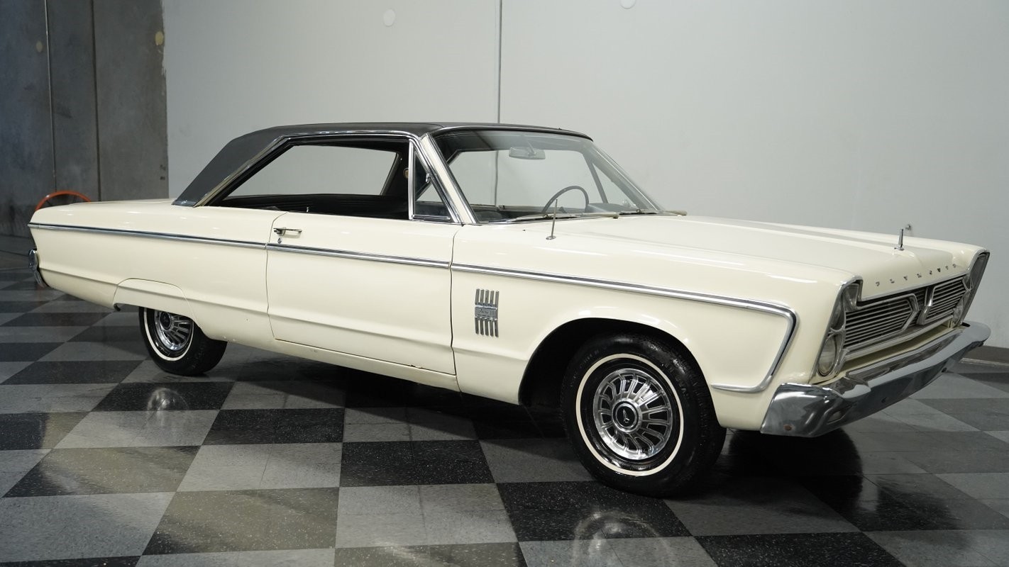 Plymouth-Fury-1966-Sedan-13