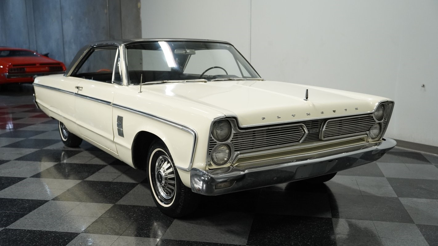 Plymouth-Fury-1966-Sedan-14