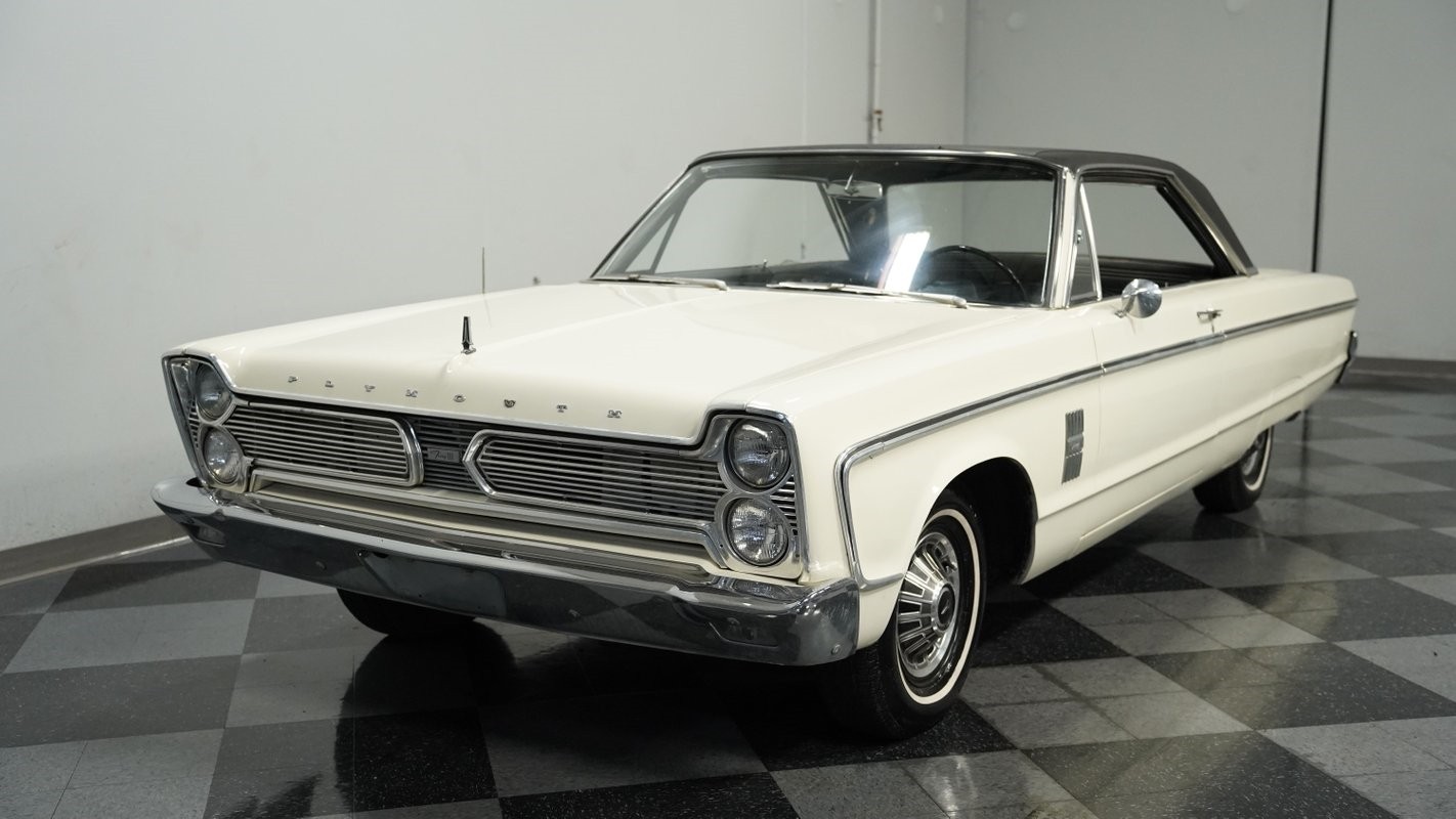 Plymouth-Fury-1966-Sedan-16