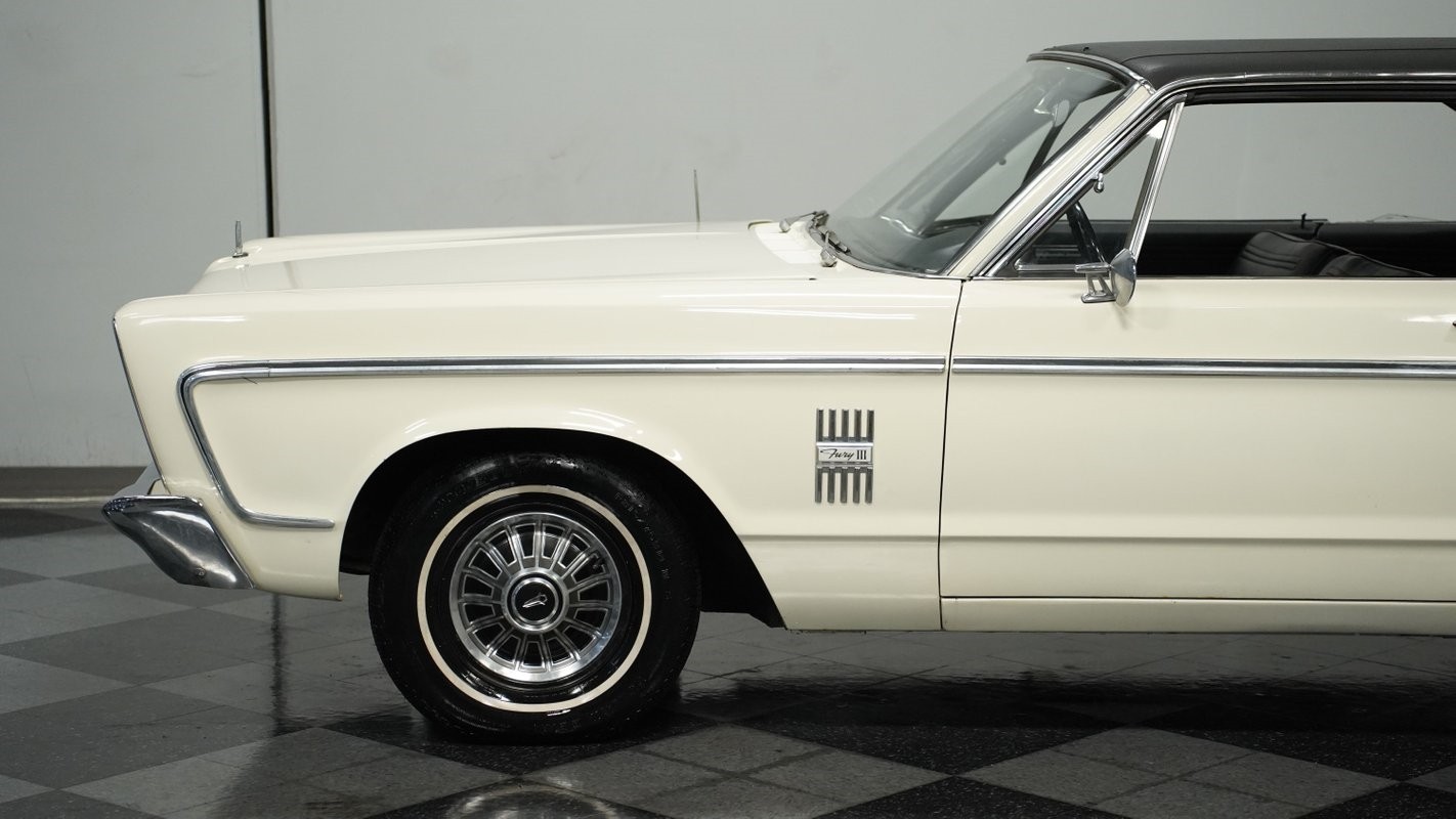 Plymouth-Fury-1966-Sedan-19