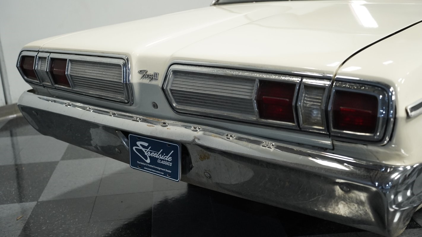 Plymouth-Fury-1966-Sedan-21