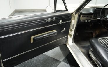 Plymouth-Fury-1966-Sedan-28