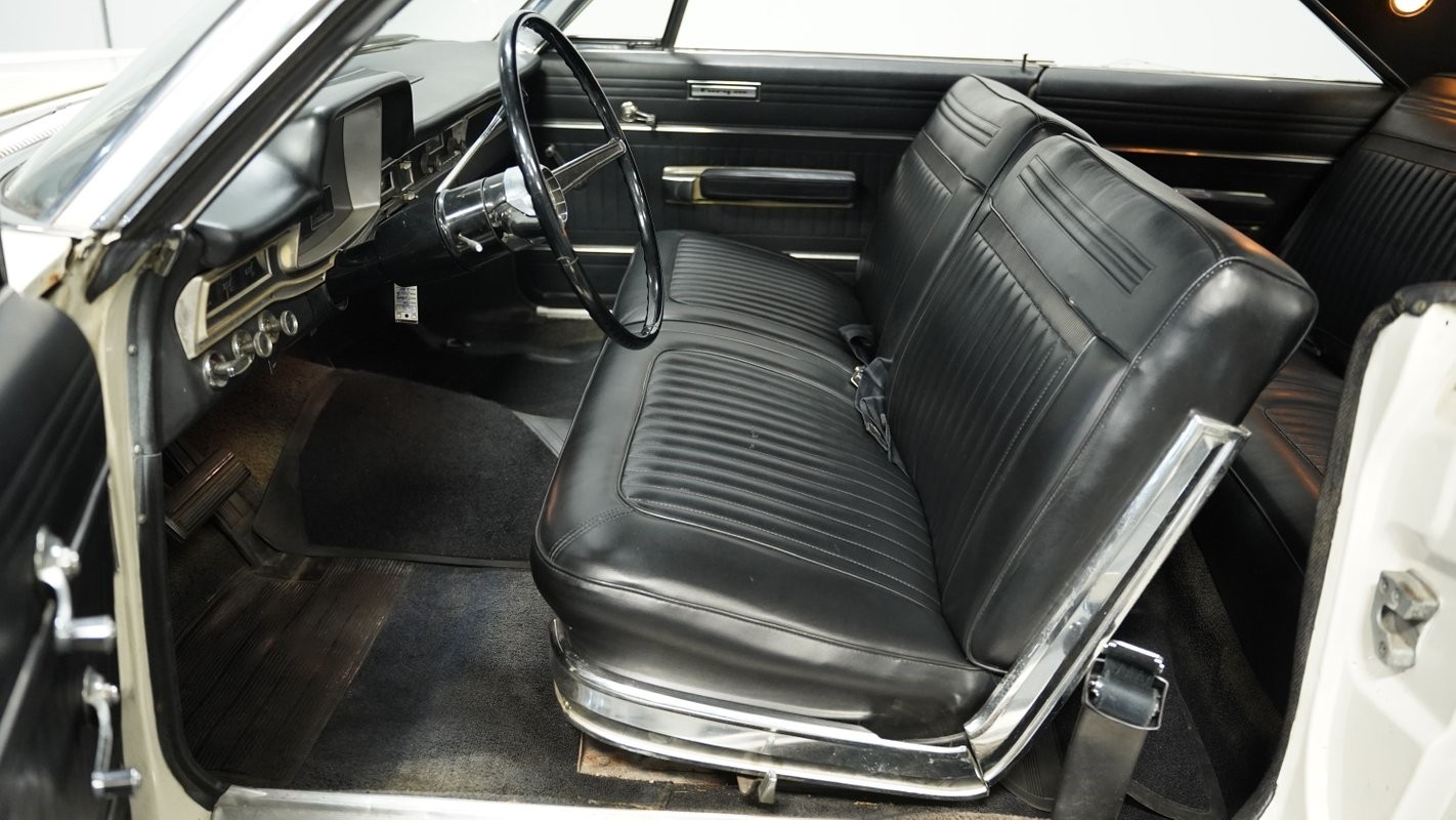 Plymouth-Fury-1966-Sedan-29