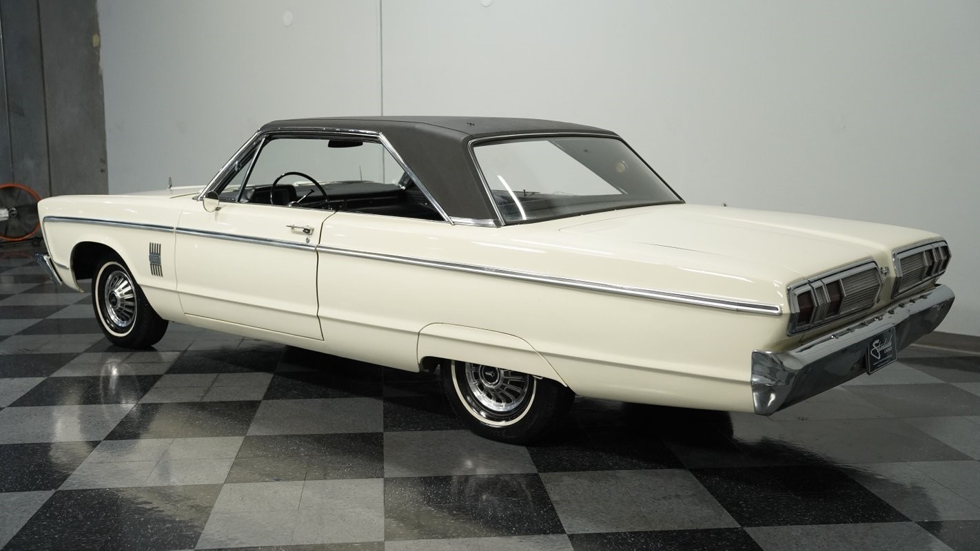 Plymouth-Fury-1966-Sedan-7