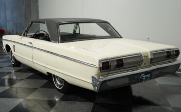Plymouth-Fury-1966-Sedan-8