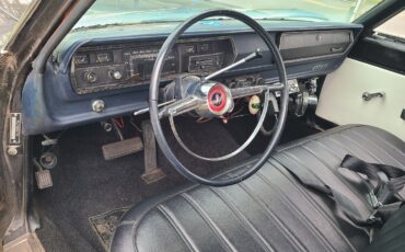 Plymouth-Fury-1967-10