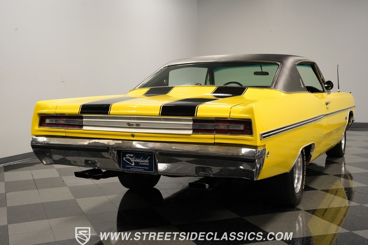 Plymouth-Fury-1968-Coupe-11