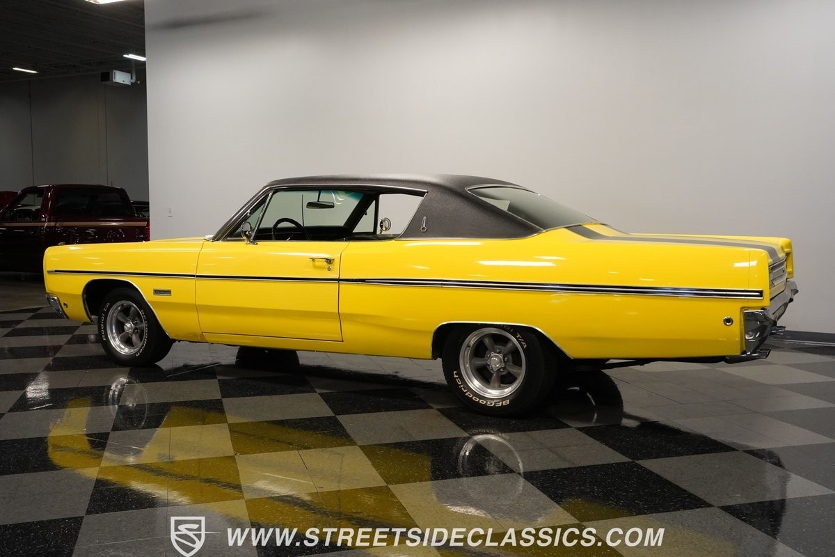 Plymouth-Fury-1968-Coupe-8