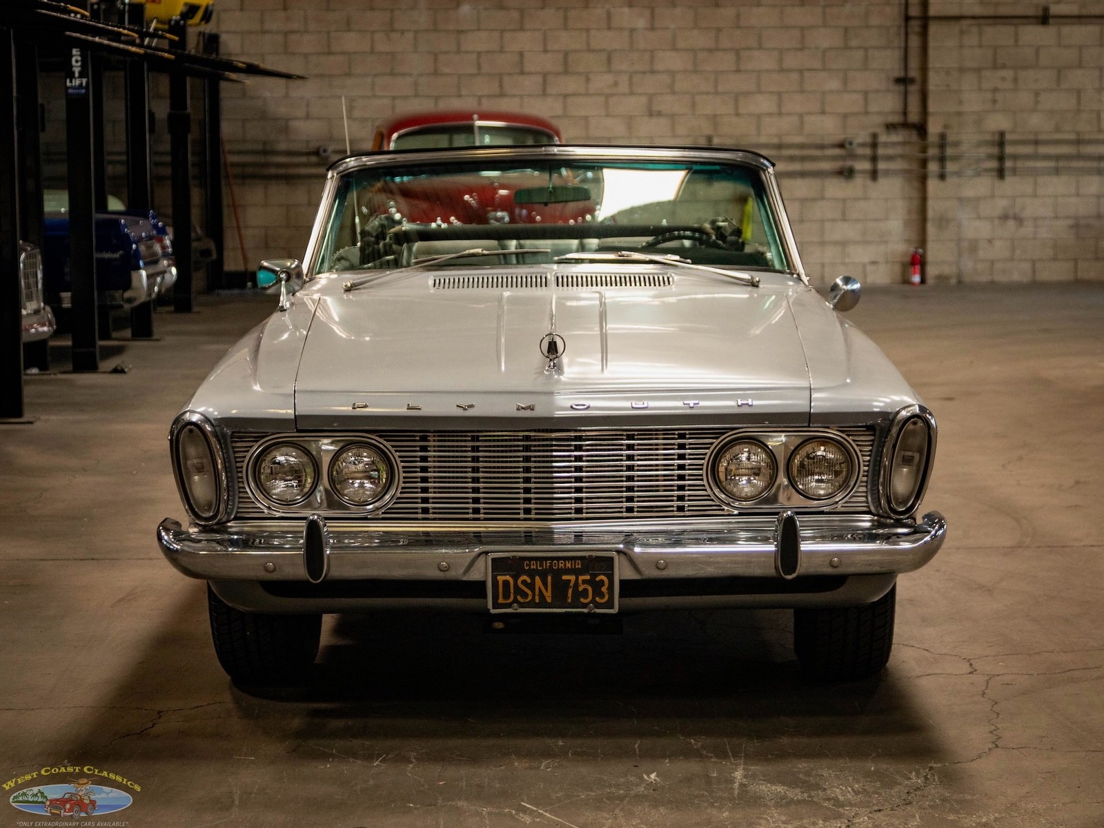 Plymouth-Fury-Custom-505-c.i.-V8-Convertible-1963-2-Door-Convertible-13