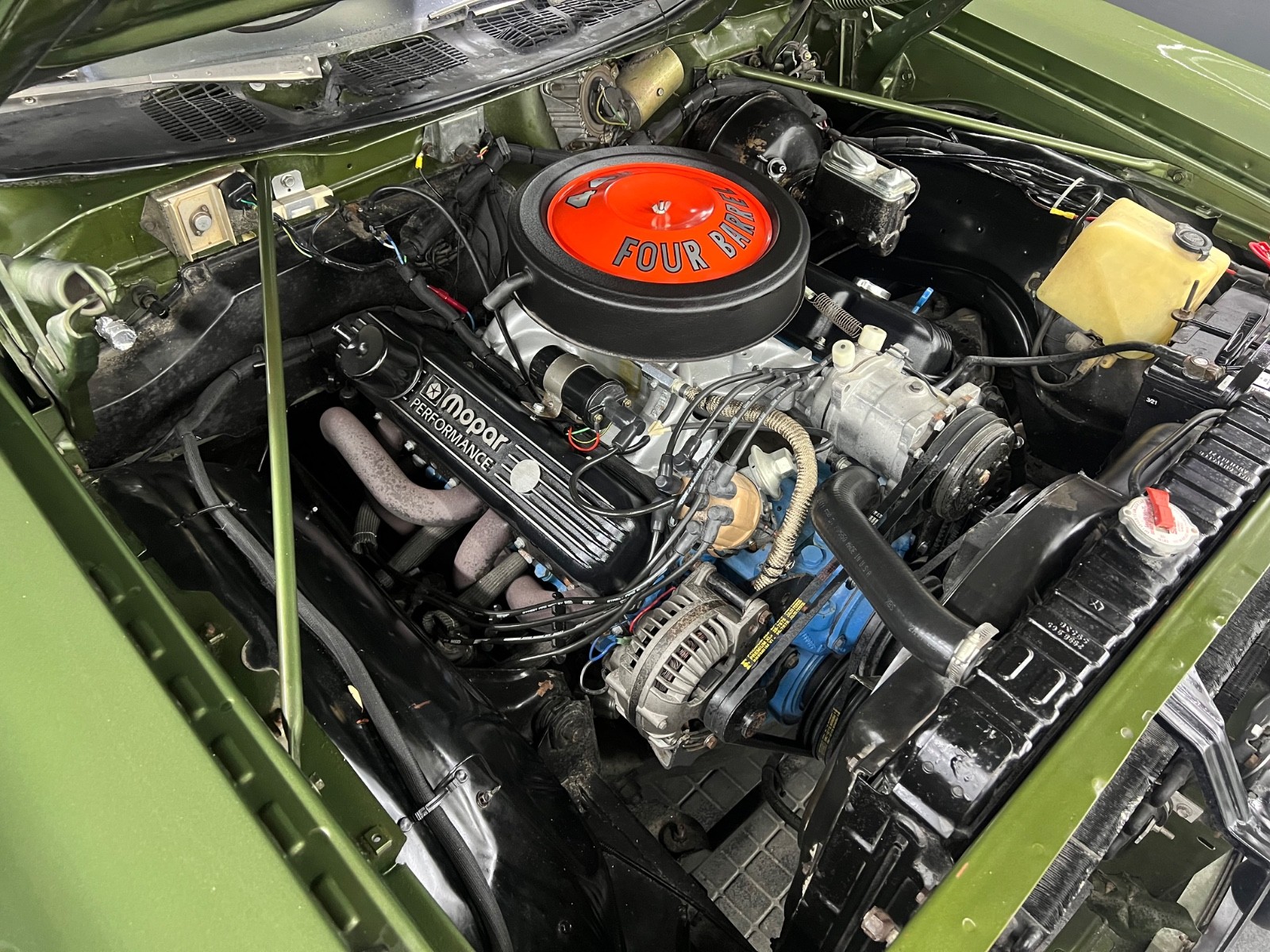 Plymouth-Fury-Gran-Coupe-1970-4