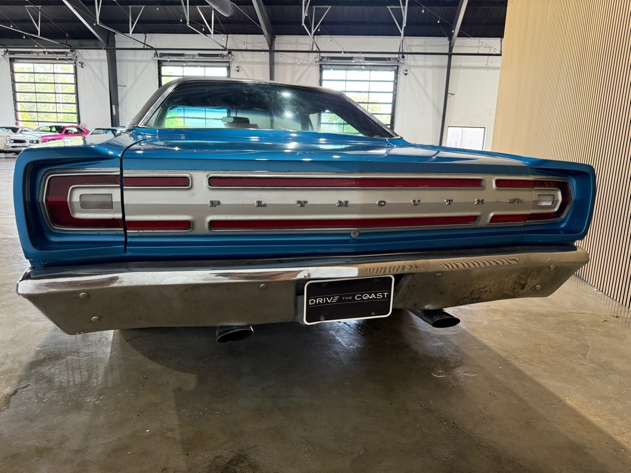Plymouth-GTX-1968-American-Muscle-Car-18