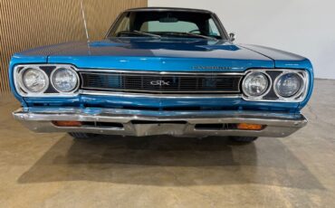 Plymouth-GTX-1968-American-Muscle-Car-3