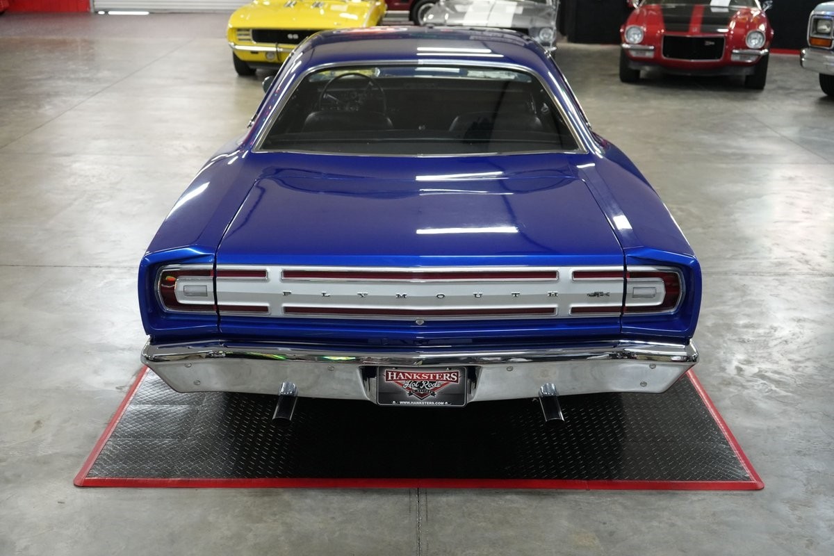 Plymouth-GTX-1968-Coupe-13