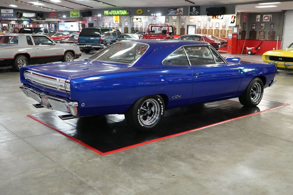 Plymouth-GTX-1968-Coupe-5