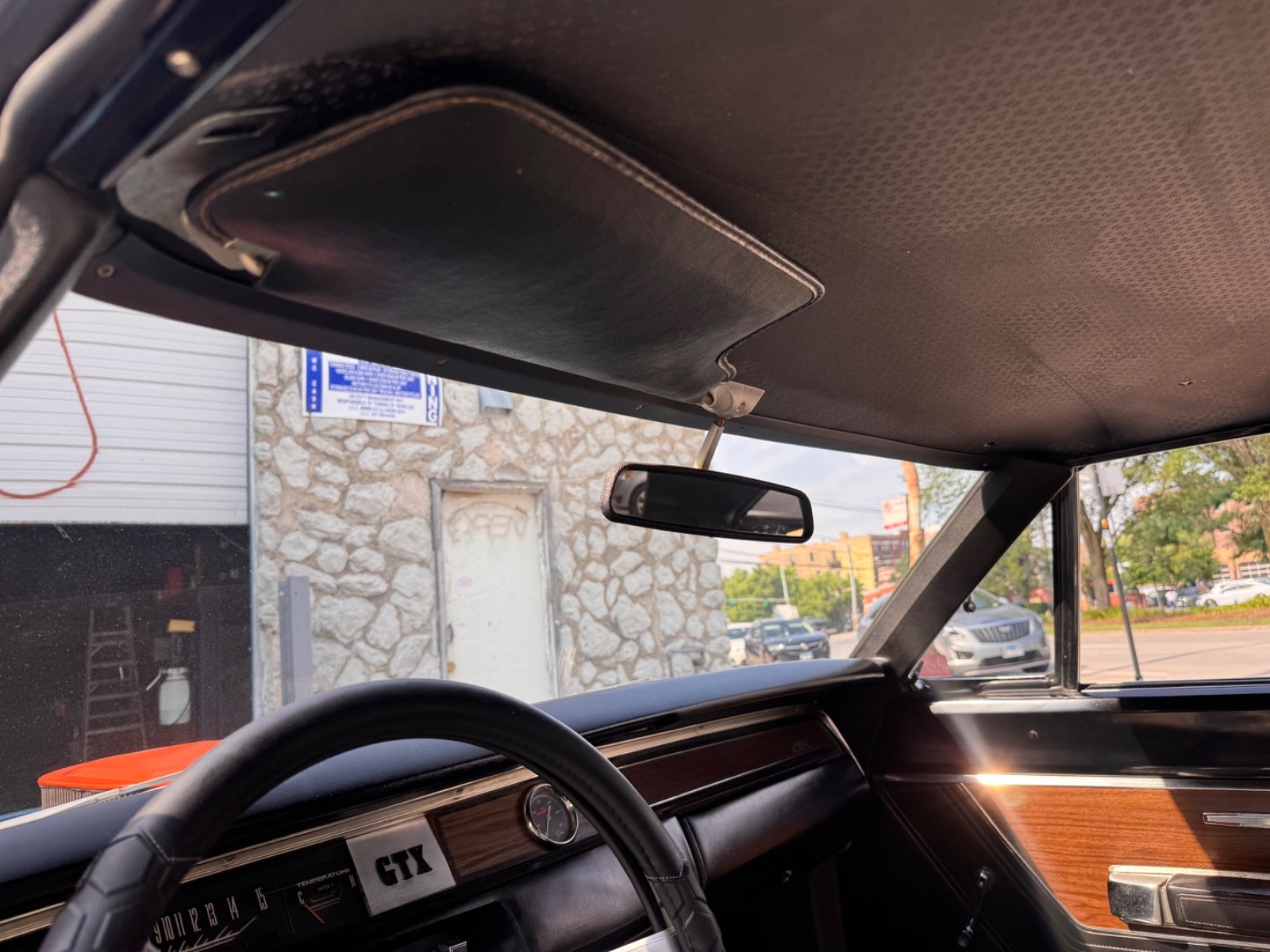 Plymouth-GTX-1969-36