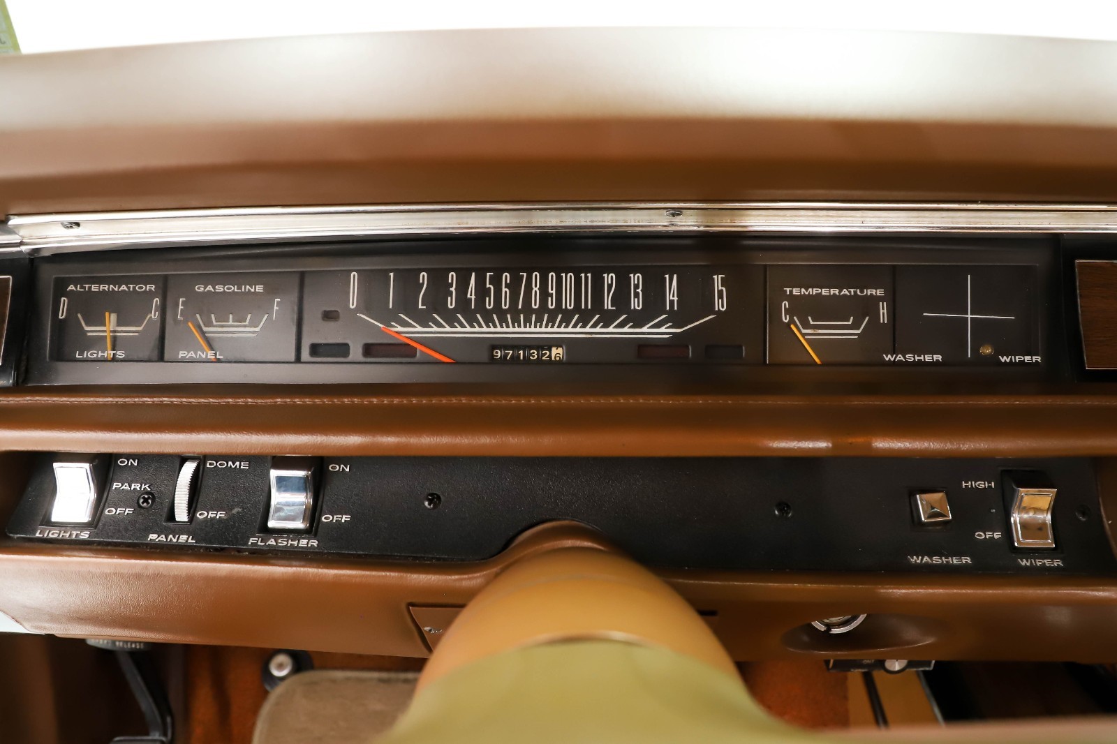 Plymouth-GTX-1969-Coupe-11