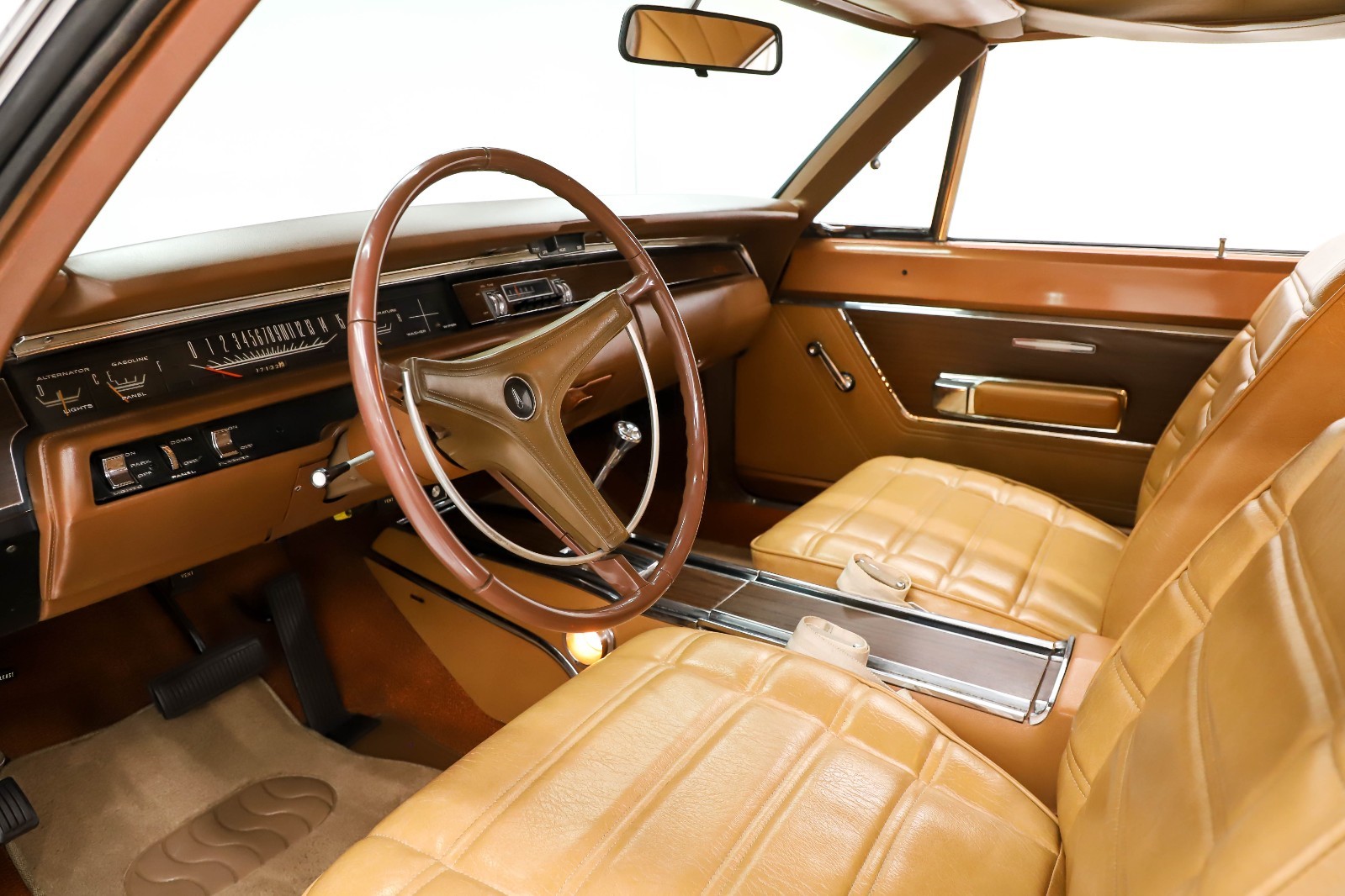 Plymouth-GTX-1969-Coupe-2