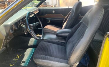 Plymouth-GTX-1971-Coupe-2