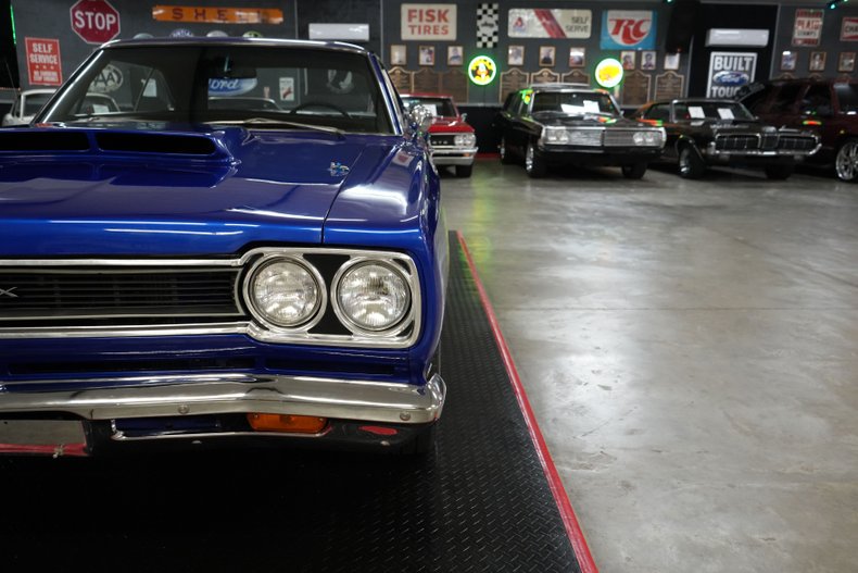 Plymouth-Gtx-1968-Black-24