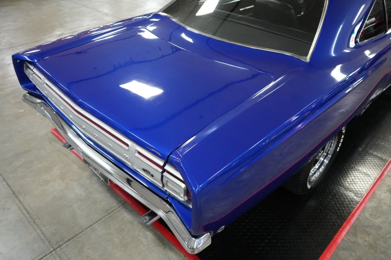 Plymouth-Gtx-1968-Black-29