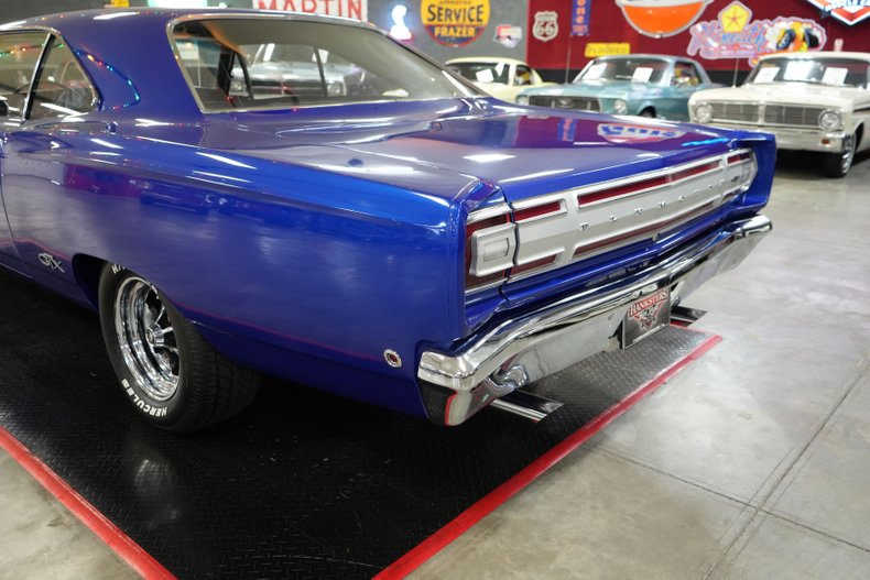 Plymouth-Gtx-1968-Black-31