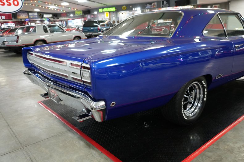 Plymouth-Gtx-1968-Black-34