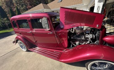 Plymouth-Model-pd-1933-Red-Beige-2