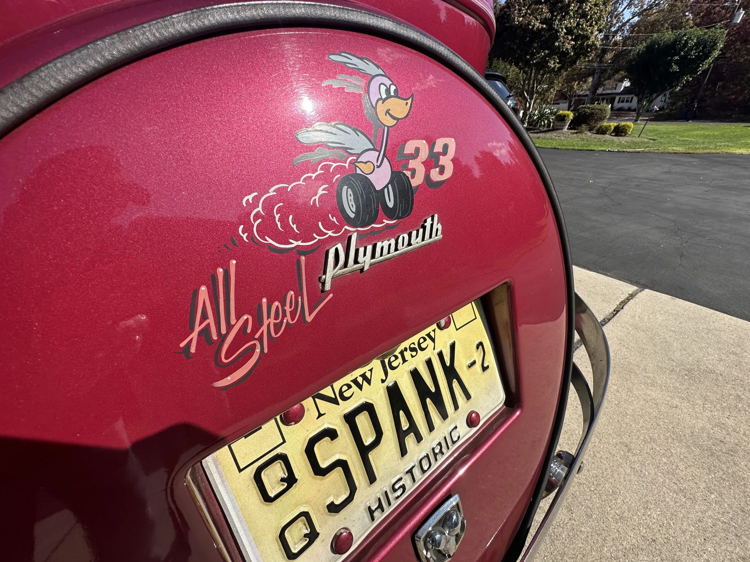 Plymouth-Model-pd-1933-Red-Beige-8