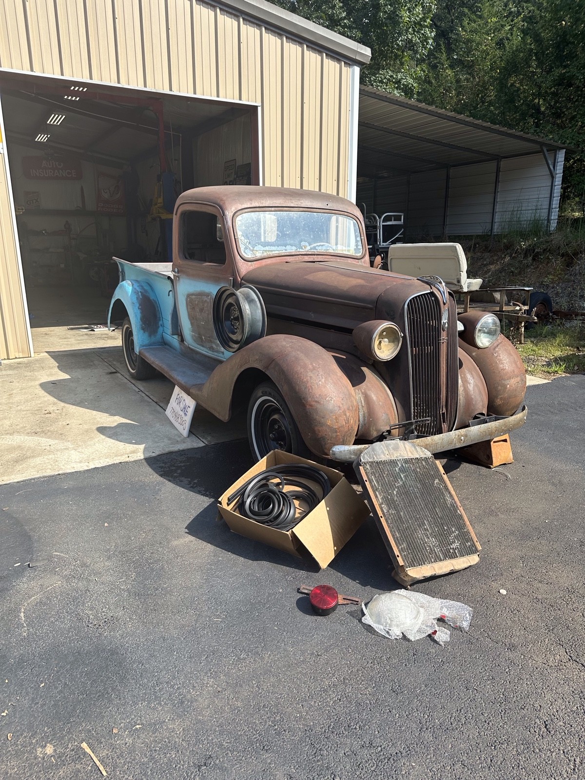 Plymouth-Pickup-1937-15