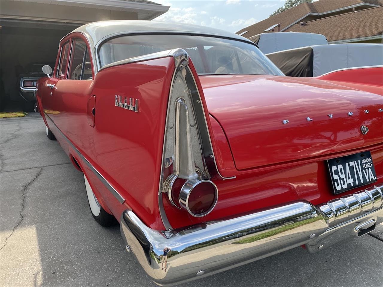 Plymouth-Plaza-1958-Red-White-Red-Whte-13