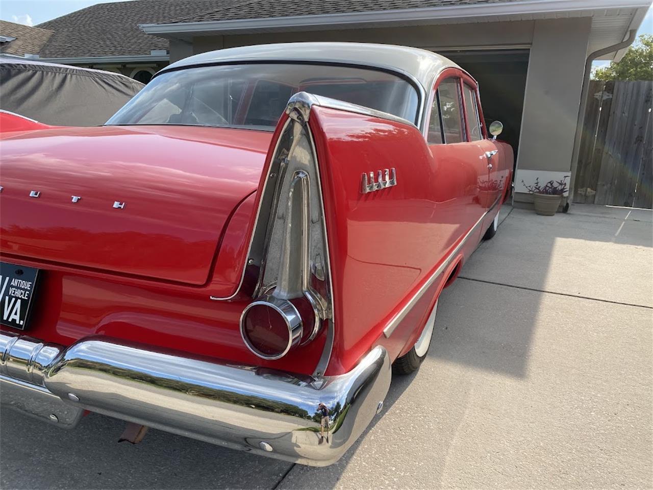 Plymouth-Plaza-1958-Red-White-Red-Whte-14