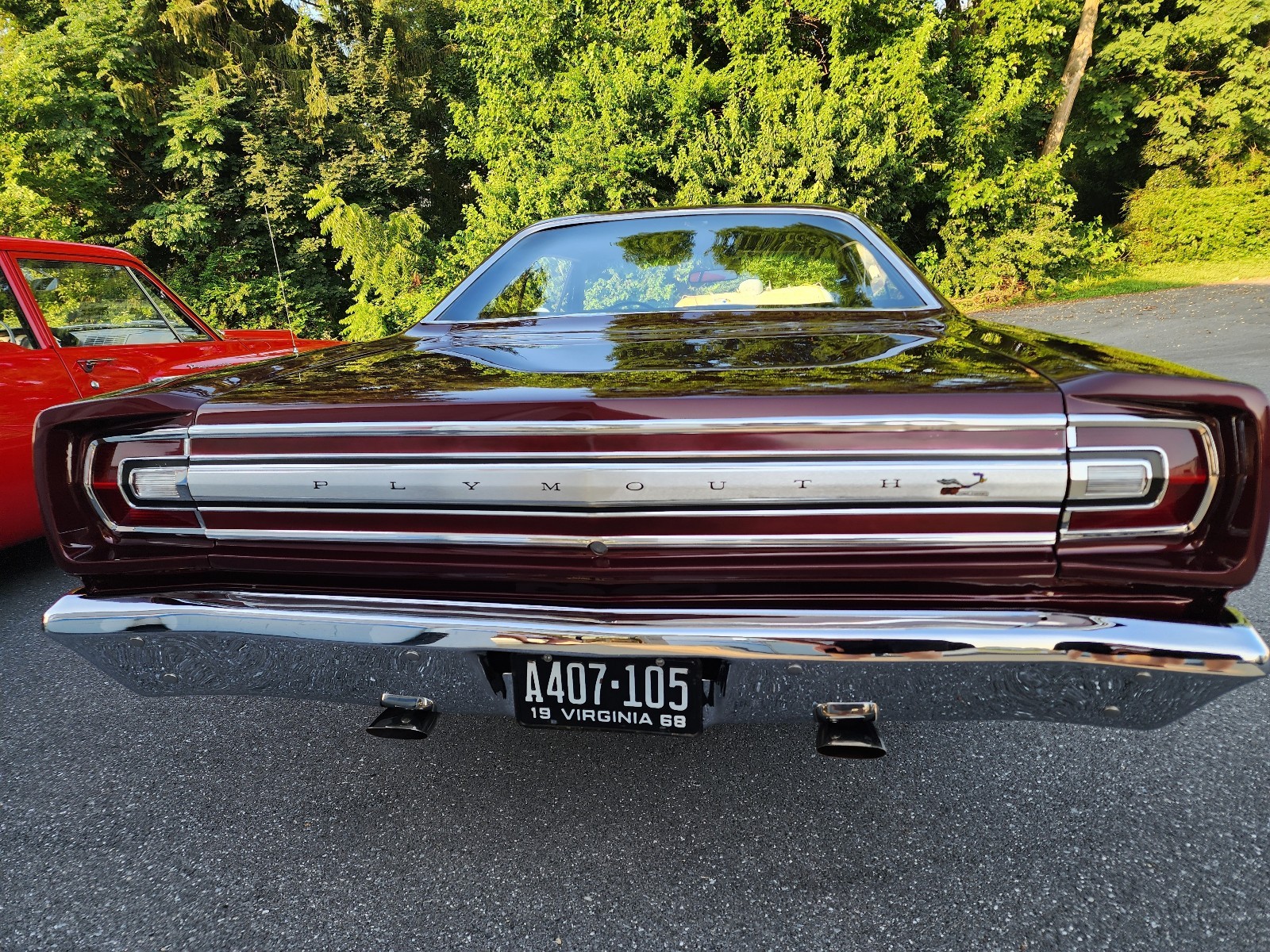 Plymouth-Road-Runner-1968-Sedan-13