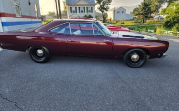 Plymouth-Road-Runner-1968-Sedan-7