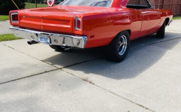 Plymouth-Road-Runner-1969-6
