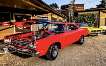 Plymouth-Road-Runner-1969-9