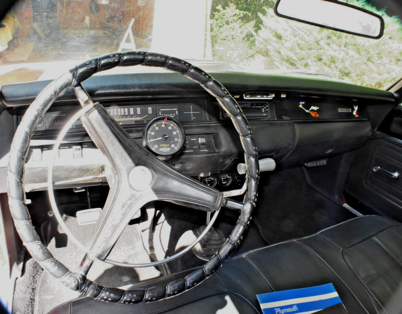 Plymouth-Road-Runner-1969-Coupe-19