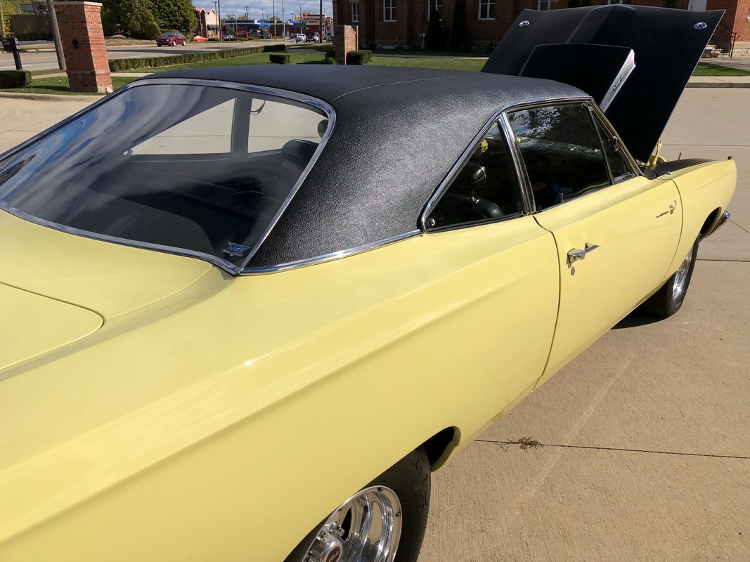 Plymouth-Road-Runner-1969-Coupe-28